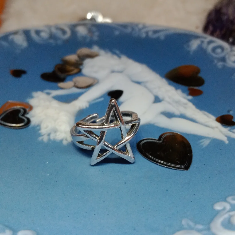 Silver Star ring - Picture 1 of 2